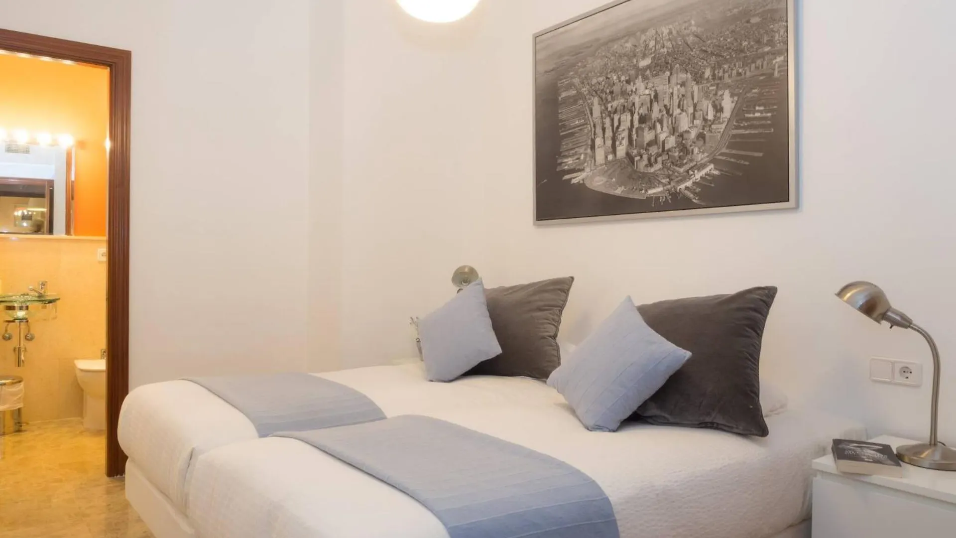 Apartamentos Turisticos Duque De Hornachuelos Cordoba 0*,  Spain