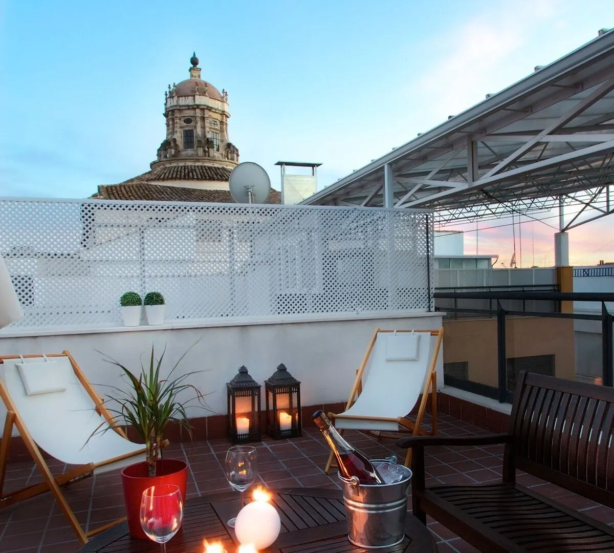 Apartamentos Turisticos Duque De Hornachuelos Cordoba Spain