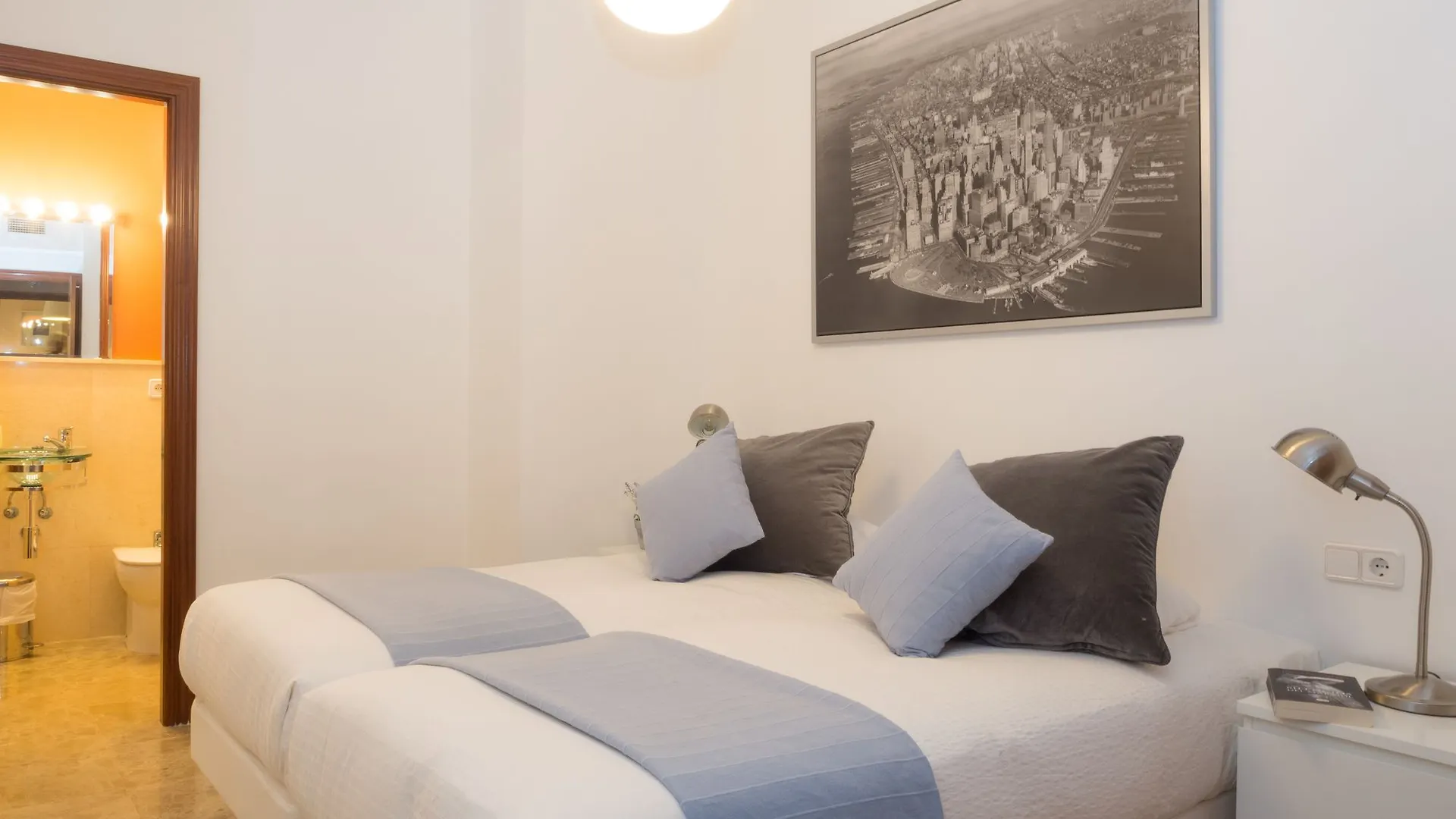 Apartamentos Turisticos Duque De Hornachuelos Cordoba Spain